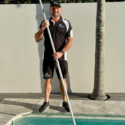 Pool Deep Clean & Stain Removal